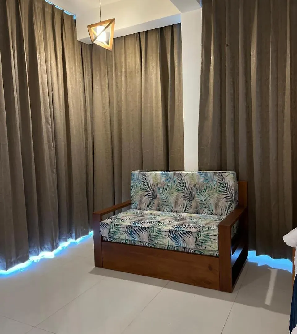 Roots Munnar Hotel Anachal India